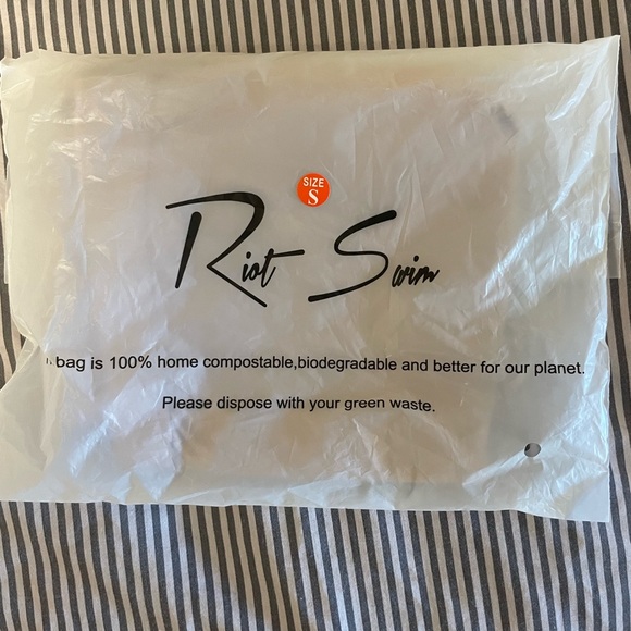 Riot Swim Brinley Tube Bikini Top - Picture 4 of 4